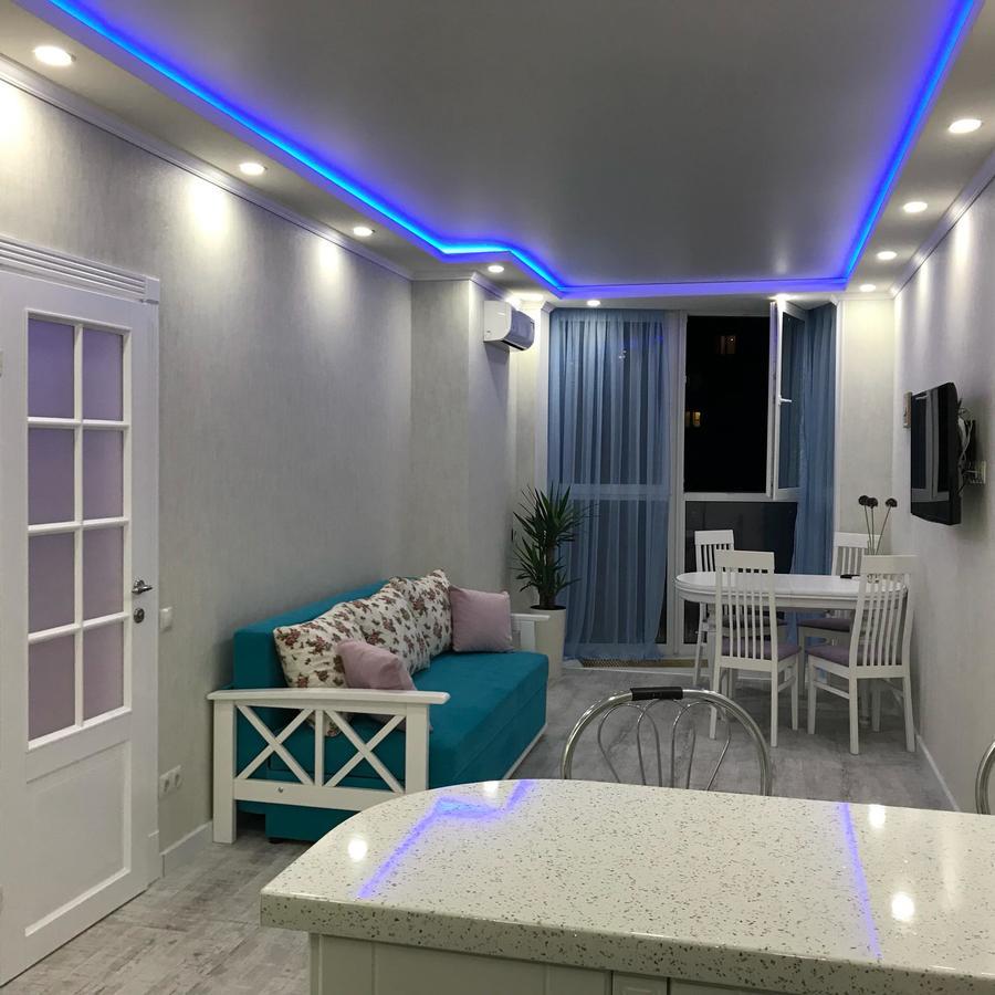 Luxe Apartment On Drahomanova Kiev Dış mekan fotoğraf