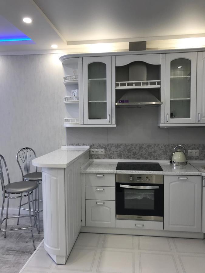 Luxe Apartment On Drahomanova Kiev Dış mekan fotoğraf