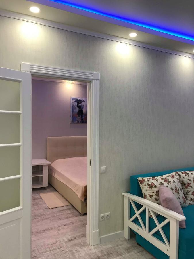 Luxe Apartment On Drahomanova Kiev Dış mekan fotoğraf